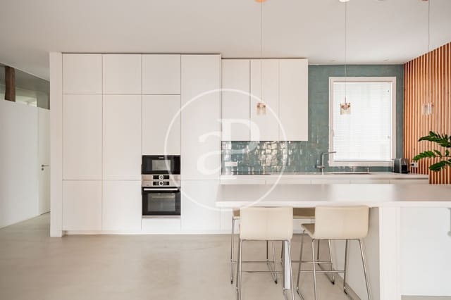 3 soverom Leilighet til leie i Universidad, Madrid by - € 3 850 (Ref: 9794644)