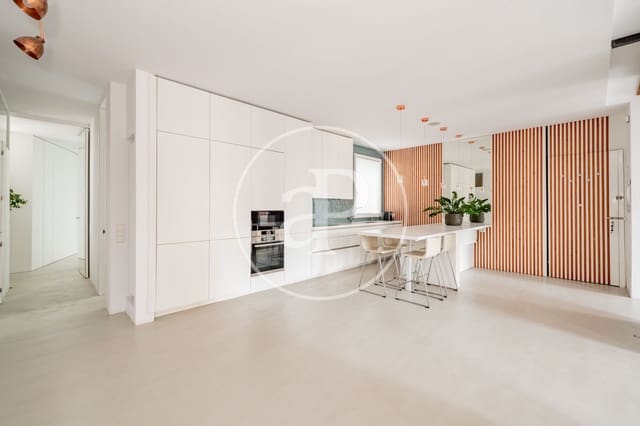 3 soverom Leilighet til leie i Universidad, Madrid by - € 3 850 (Ref: 9794644)