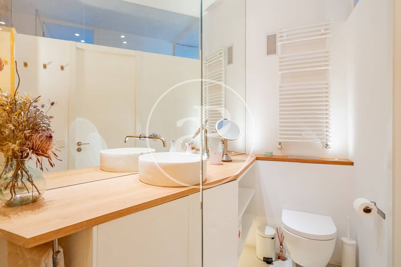 3 soverom Leilighet til leie i Madrid by - € 3 850 (Ref: 9794644)