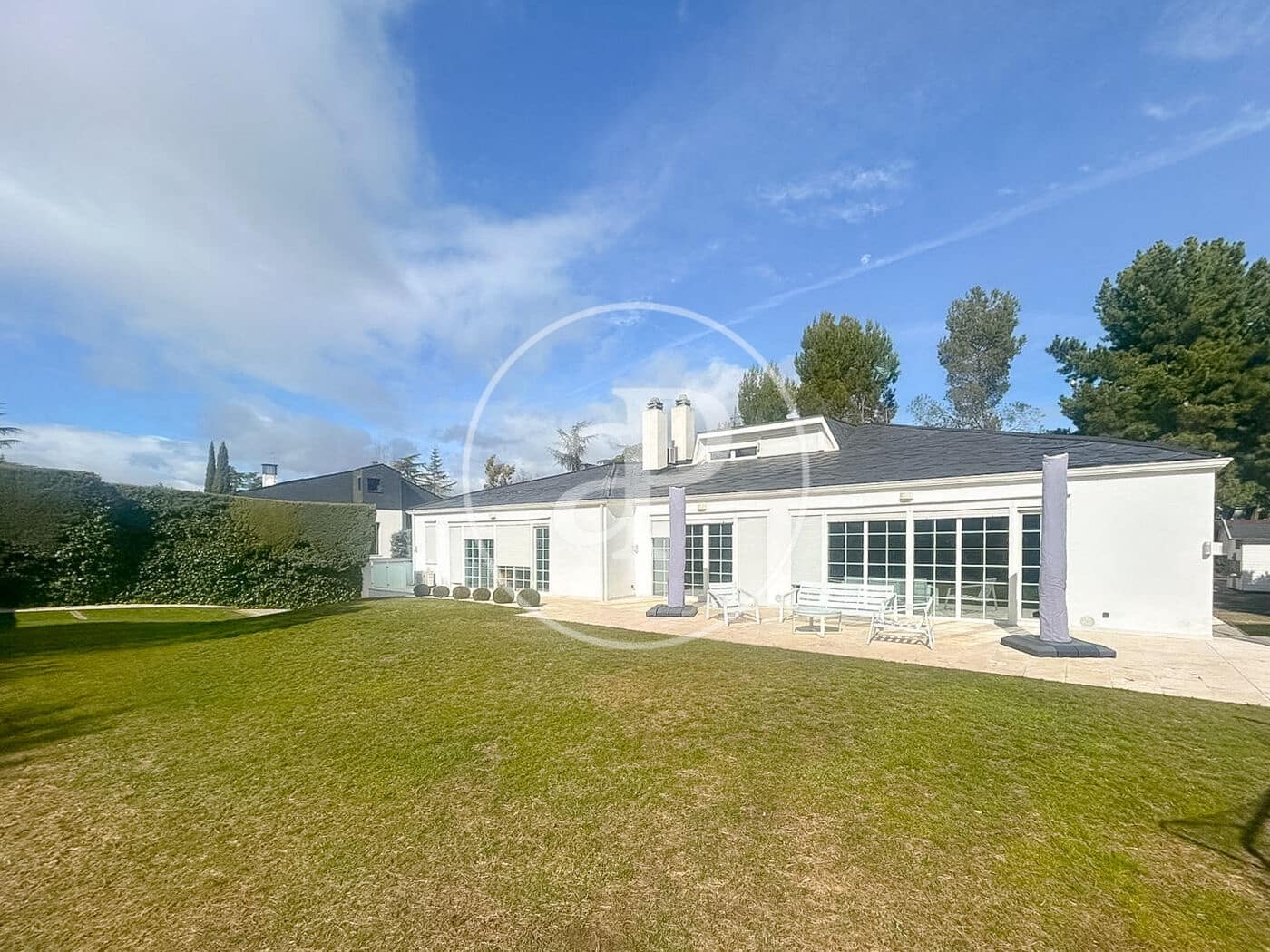 6 bedroom Villa for sale in La Moraleja with pool - € 4,500,000 (Ref: 9794646)