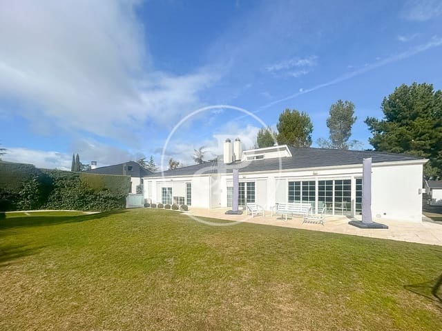 6 bedroom Villa for sale in La Moraleja, Alcobendas with pool - € 4,500,000 (Ref: 9794646)