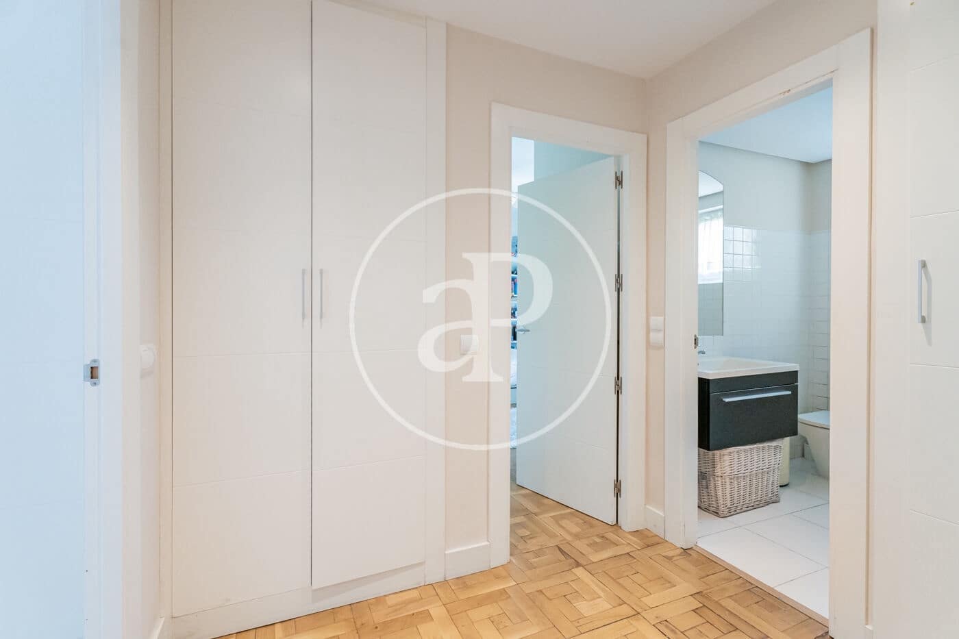 3 makuuhuone Huoneisto myytävänä paikassa Madrid kaupunki mukana uima-altaan - 1 450 000 € (Ref: 9797122)