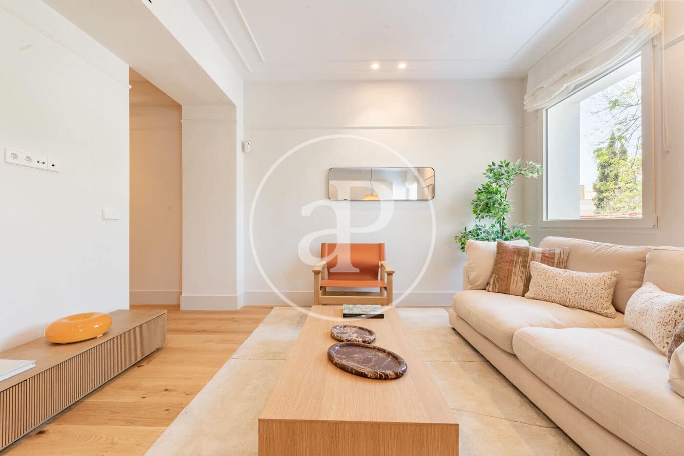 3 bedroom Apartment for sale in Madrid city - € 1,055,000 (Ref: 9797123)