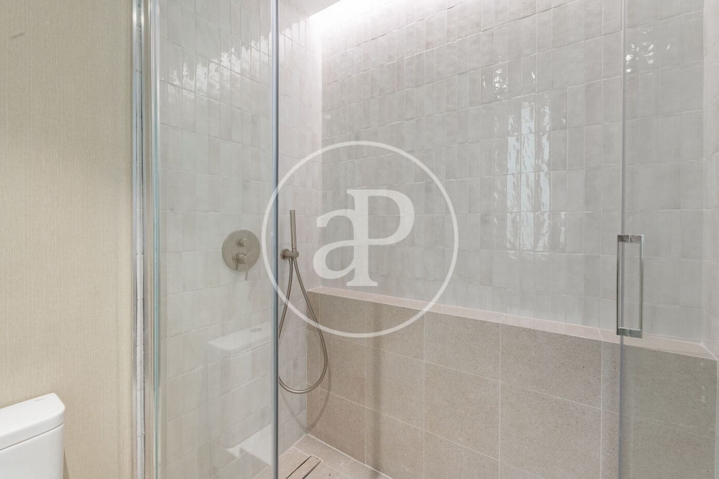 3 bedroom Apartment for sale in Madrid city - € 1,055,000 (Ref: 9797123)