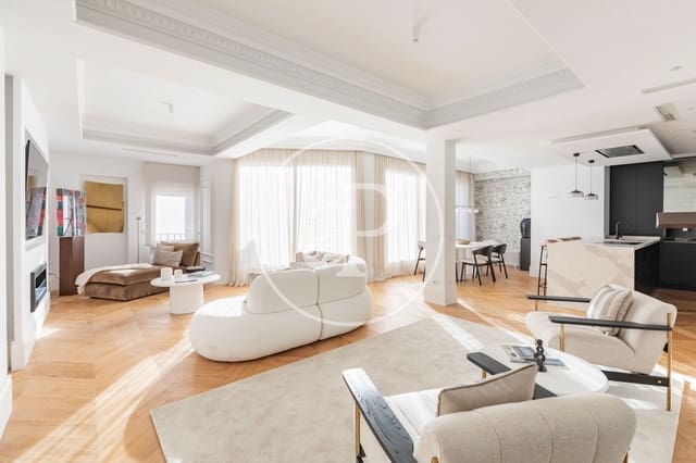 3 soveværelse Penthouse til salg i Castellana, Madrid by - € 4.250.000 (Ref: 9797124)