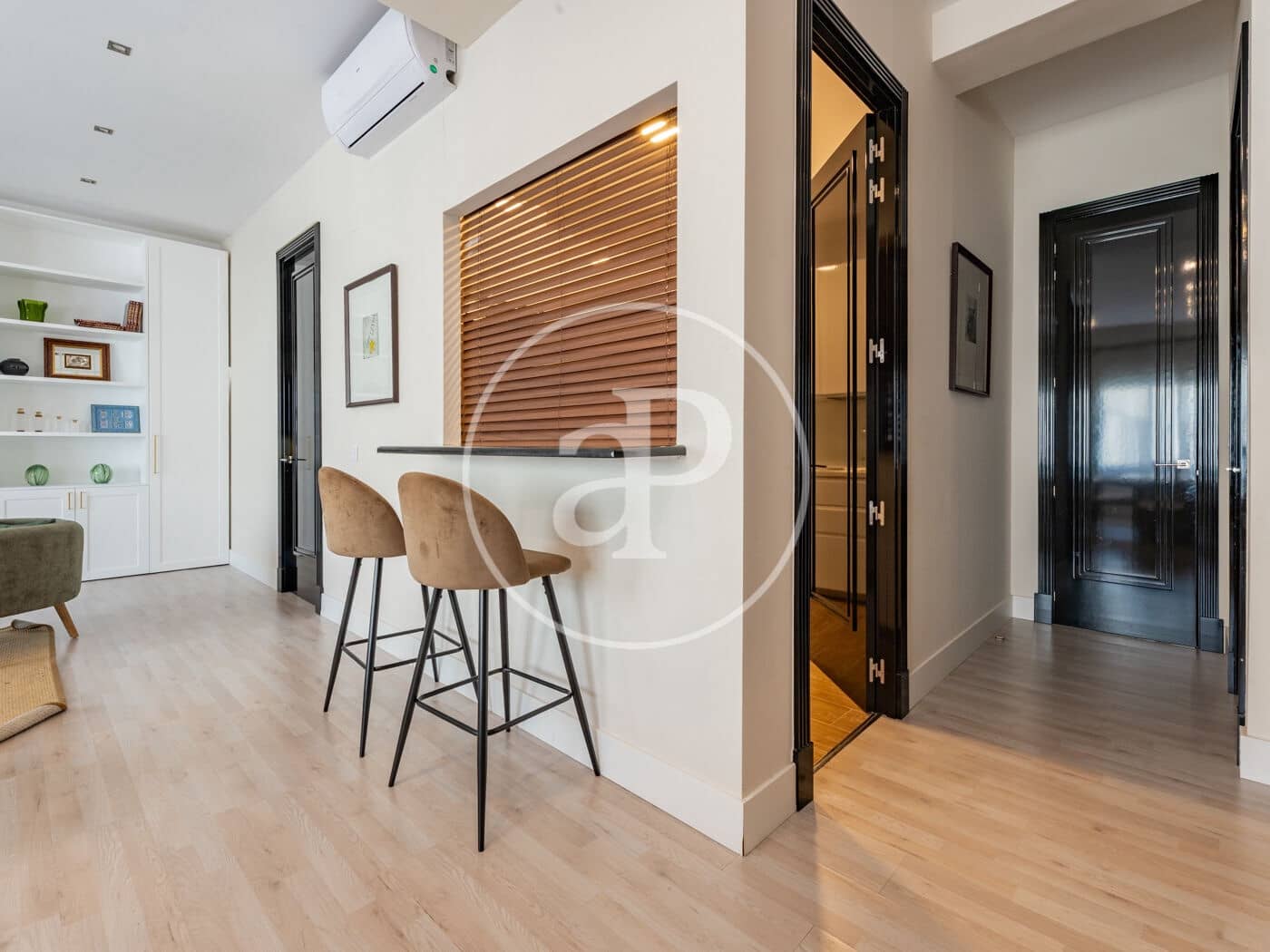 2 soveværelse Lejlighed til leje i Madrid by - € 3.700 (Ref: 9797125)