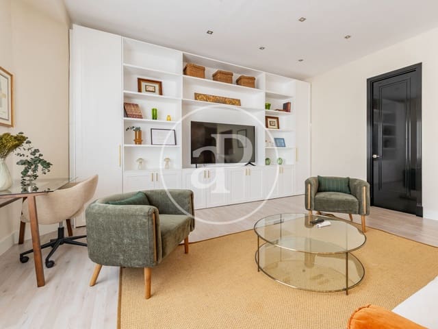 2 soveværelse Lejlighed til leje i Palacio, Madrid by - € 3.700 (Ref: 9797125)