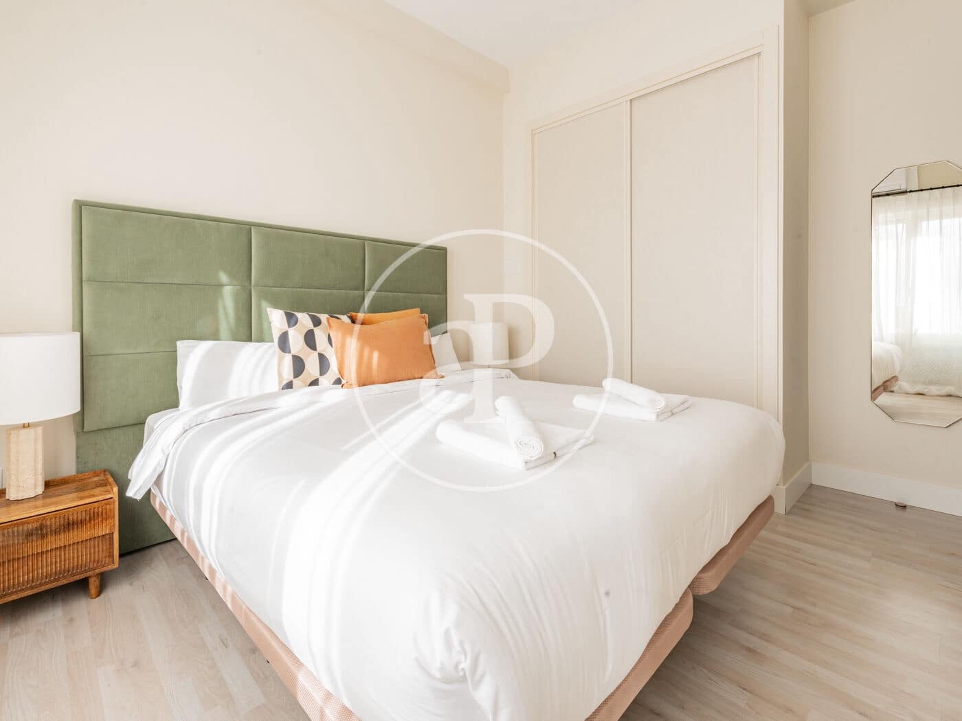 2 soveværelse Lejlighed til leje i Madrid by - € 3.700 (Ref: 9797125)