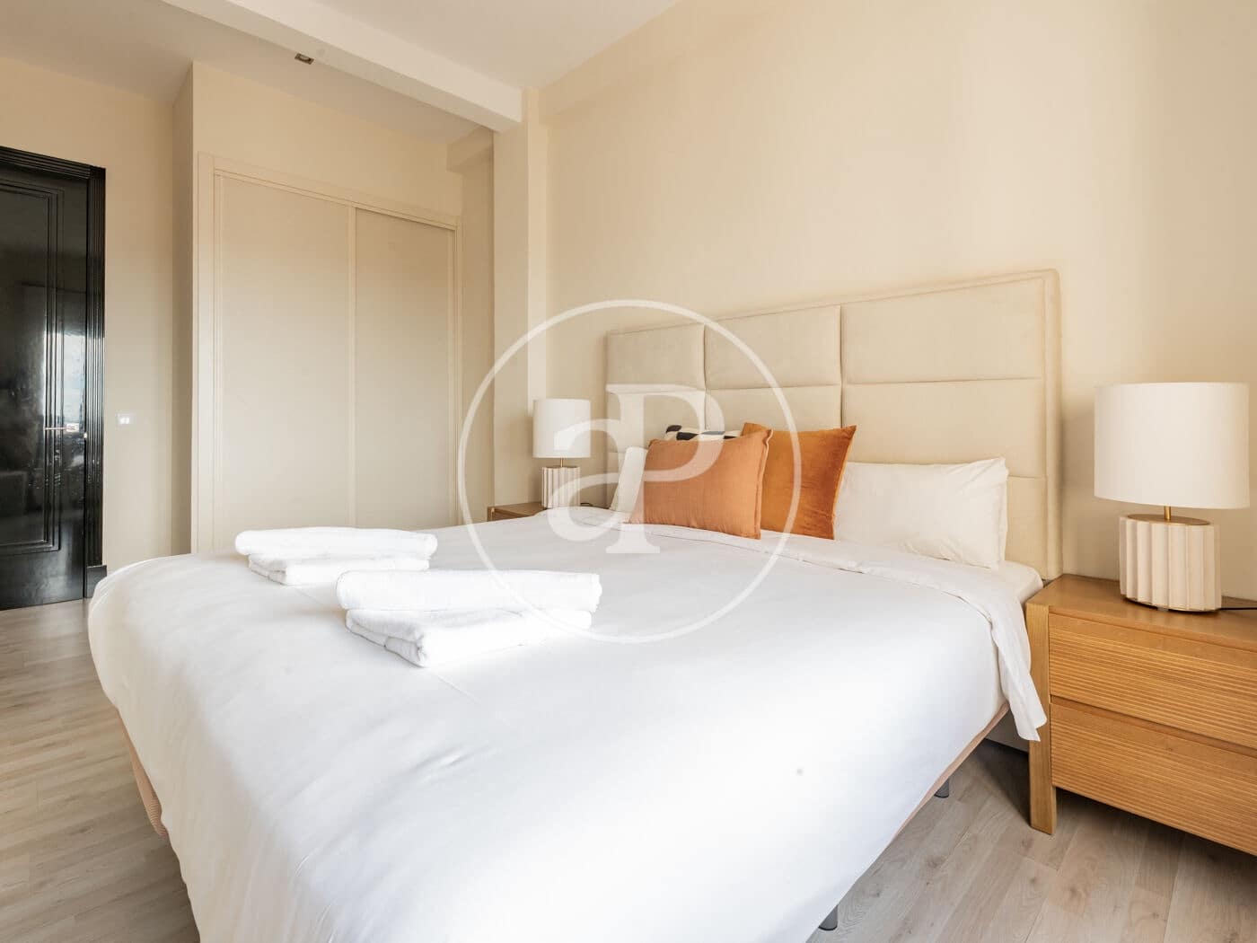 2 soveværelse Lejlighed til leje i Madrid by - € 3.700 (Ref: 9797125)