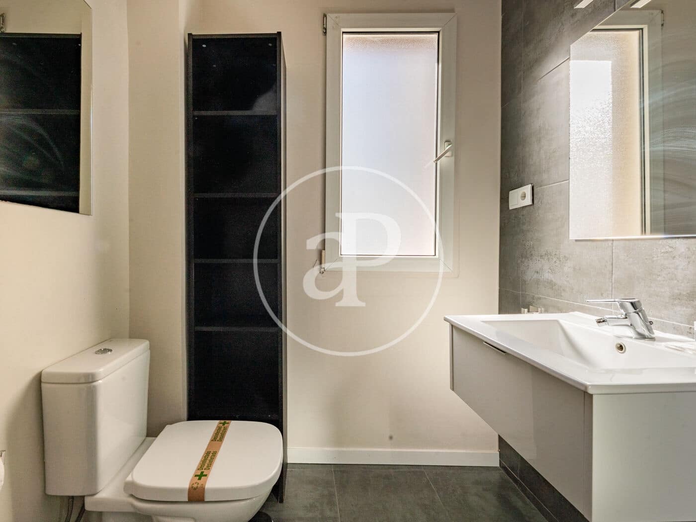 2 soveværelse Lejlighed til leje i Madrid by - € 3.700 (Ref: 9797125)