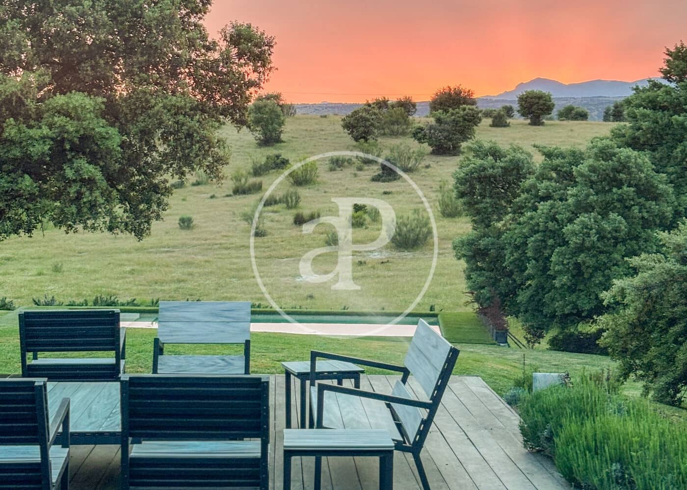 4 bedroom Villa for sale in San Agustin del Guadalix with pool - € 2,500,000 (Ref: 9797127)