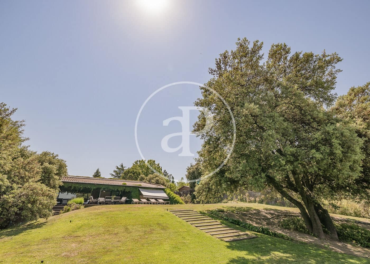 4 bedroom Villa for sale in San Agustin del Guadalix with pool - € 2,500,000 (Ref: 9797127)