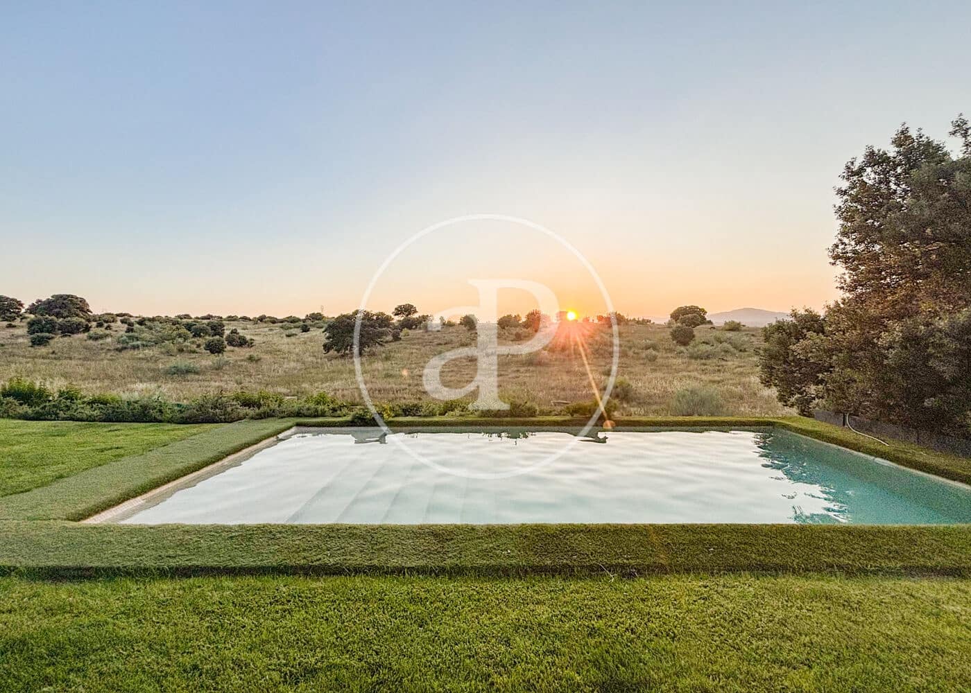 4 bedroom Villa for sale in San Agustin del Guadalix with pool garage - € 2,300,000 (Ref: 9797127)