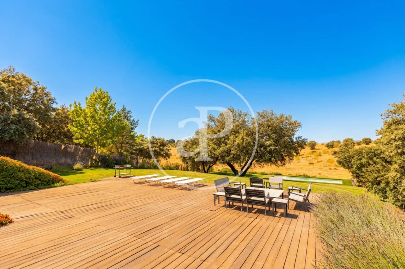 4 bedroom Villa for sale in San Agustin del Guadalix with pool garage - € 2,300,000 (Ref: 9797127)