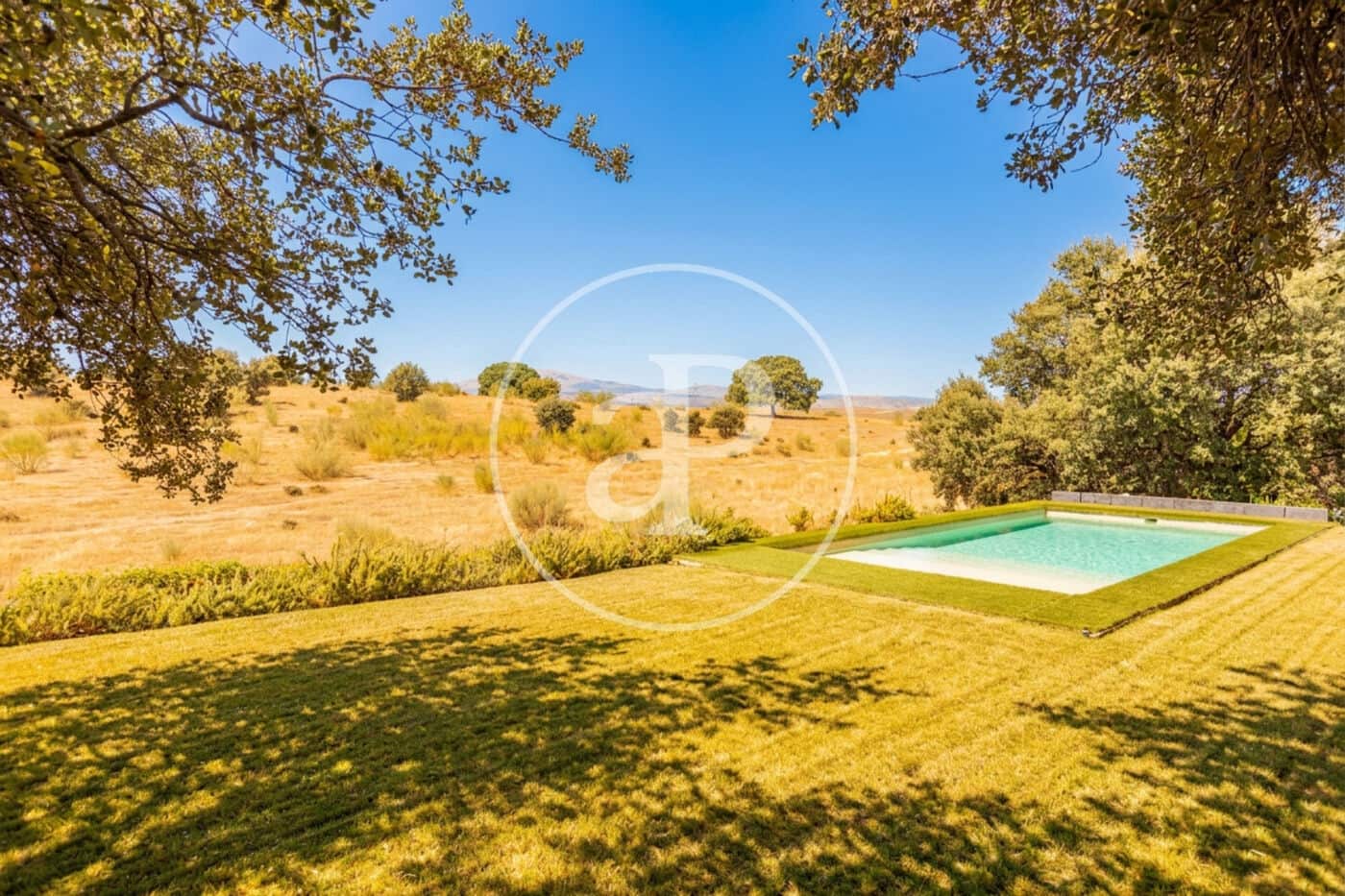 4 bedroom Villa for sale in San Agustin del Guadalix with pool garage - € 2,300,000 (Ref: 9797127)