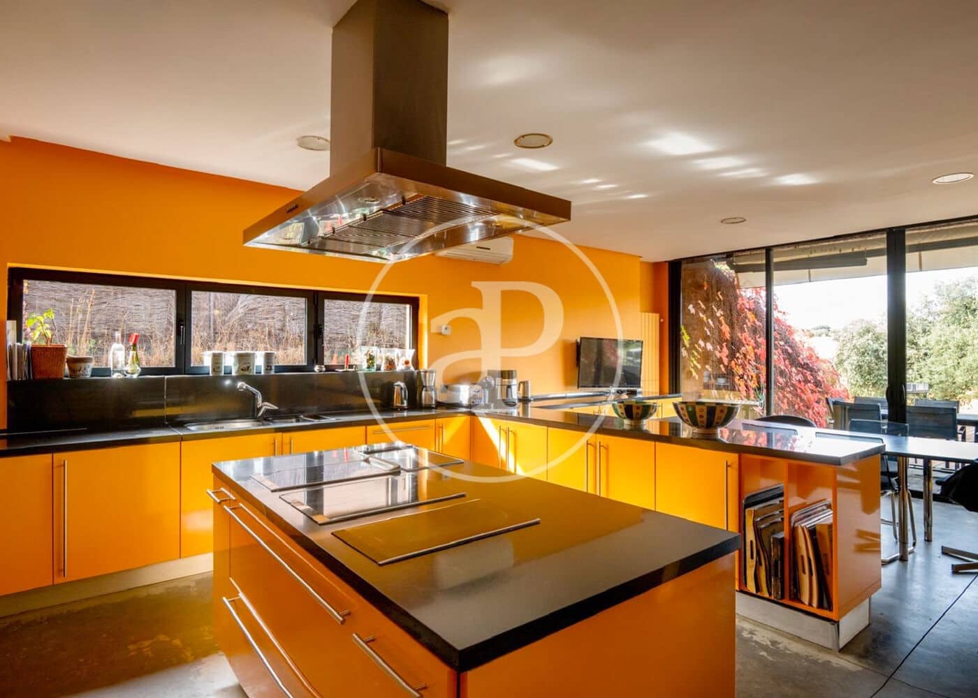 4 bedroom Villa for sale in San Agustin del Guadalix with pool garage - € 2,300,000 (Ref: 9797127)