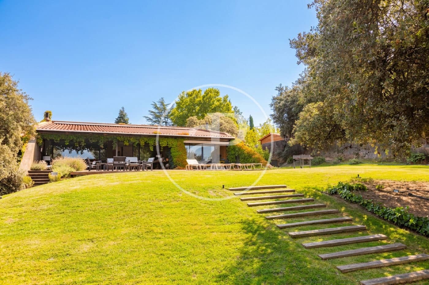 4 bedroom Villa for sale in San Agustin del Guadalix with pool garage - € 2,300,000 (Ref: 9797127)