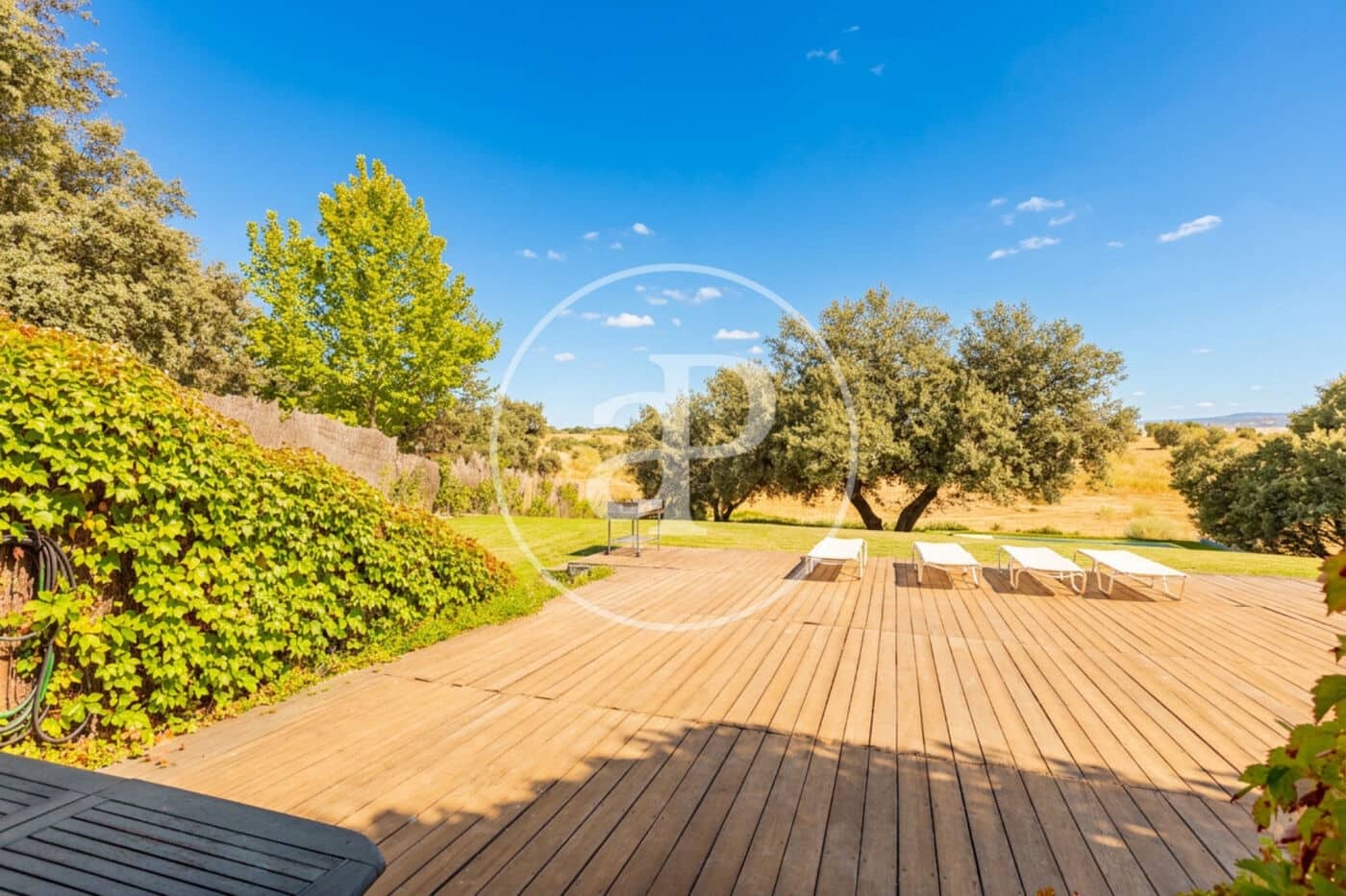 4 bedroom Villa for sale in San Agustin del Guadalix with pool garage - € 2,300,000 (Ref: 9797127)