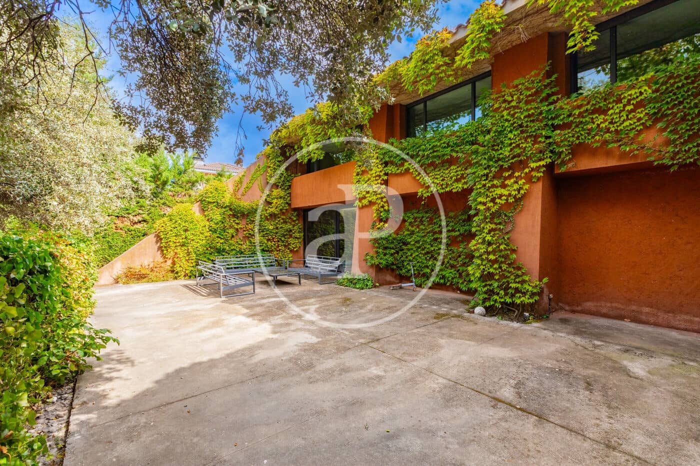 4 bedroom Villa for sale in San Agustin del Guadalix with pool garage - € 2,300,000 (Ref: 9797127)