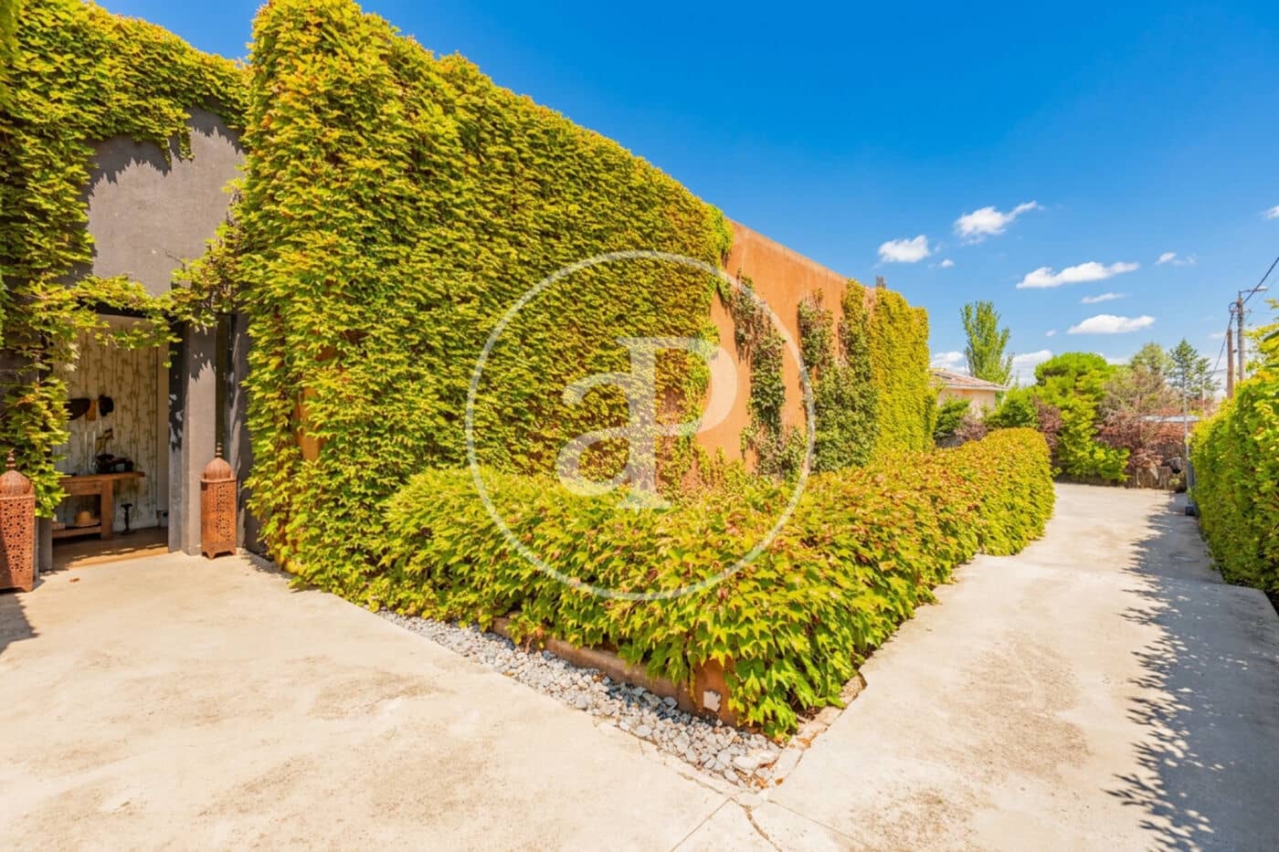 4 bedroom Villa for sale in San Agustin del Guadalix with pool garage - € 2,300,000 (Ref: 9797127)