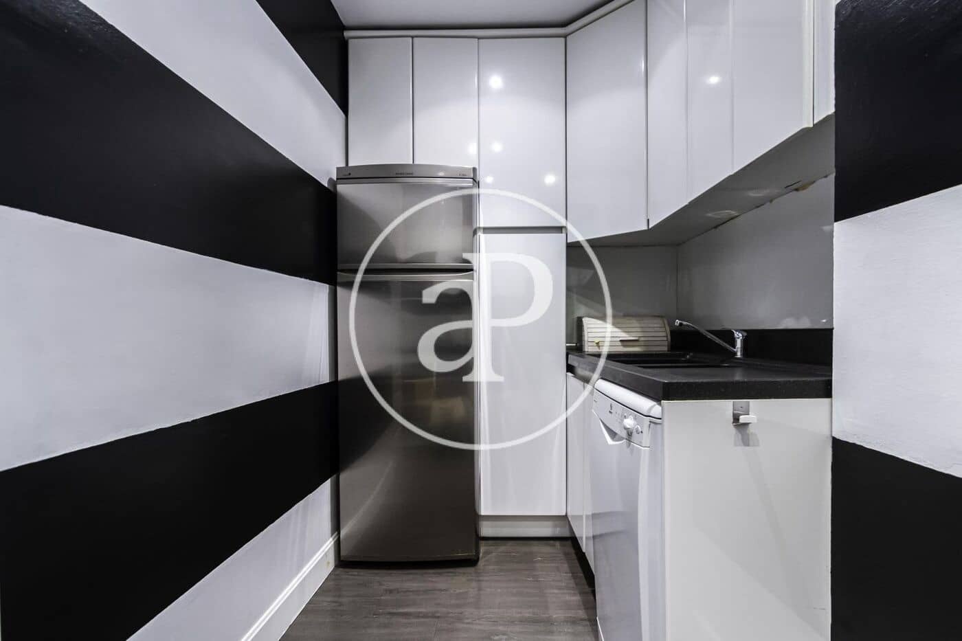 2 soverom Leilighet til leie i Madrid by - € 1 680 (Ref: 9797129)