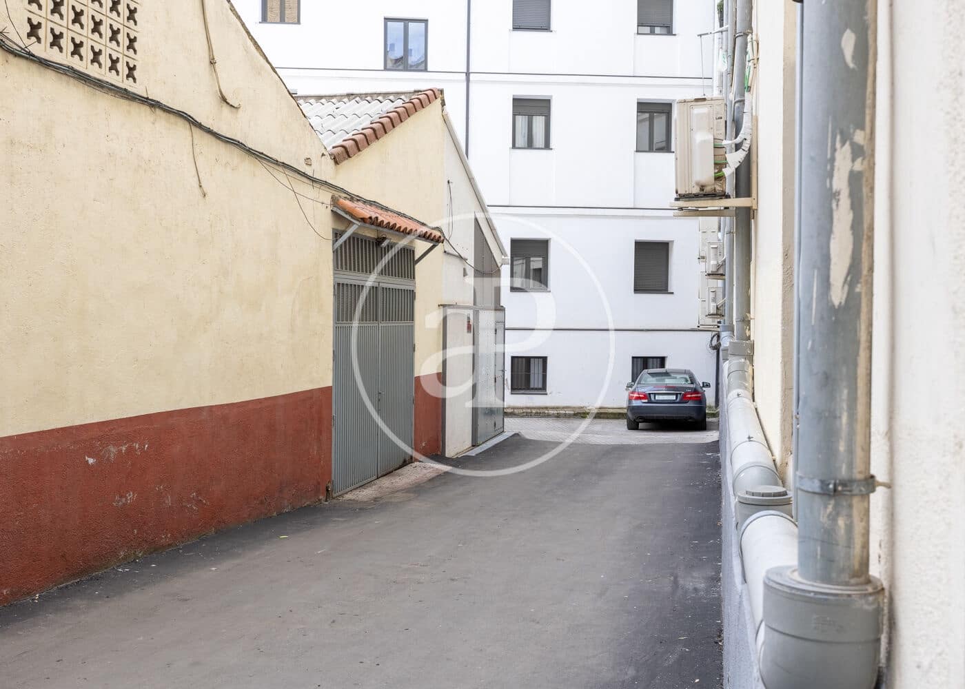 Chalet en Madrid ciudad en venta - 480.000 € (Ref: 9797130)