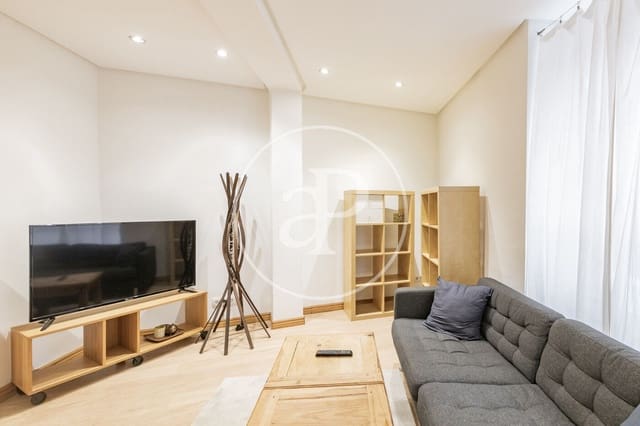 1 slaapkamer Appartement te huur in Universidad, Madrid stad - € 1.500 (Ref: 9797131)