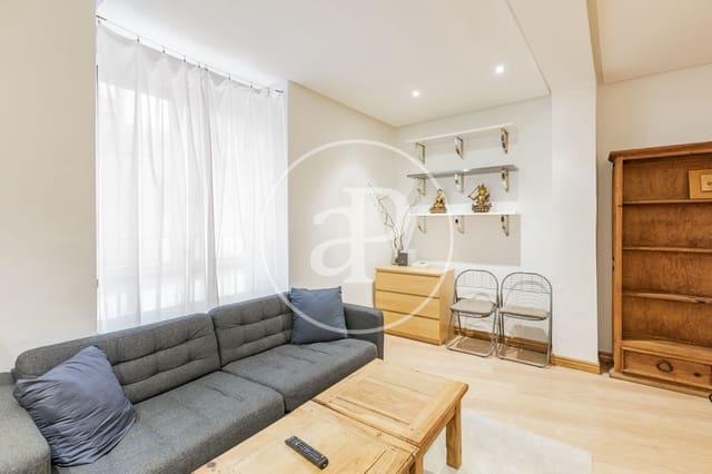 1 slaapkamer Appartement te huur in Universidad, Madrid stad - € 1.500 (Ref: 9797131)