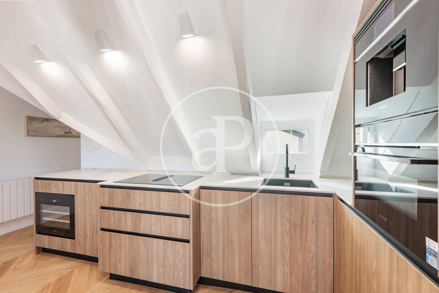 2 slaapkamer Penthouse te koop in Madrid stad - € 985.000 (Ref: 9797132)