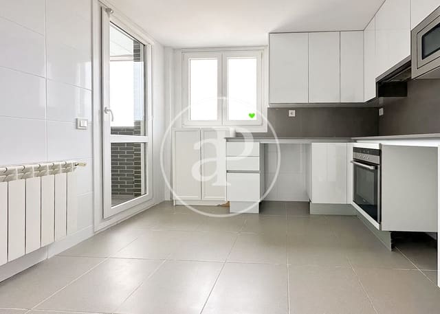 3 soverom Penthouse til salgs i Valdefuentes, Madrid by med svømmebasseng - € 1 150 000 (Ref: 9797134)