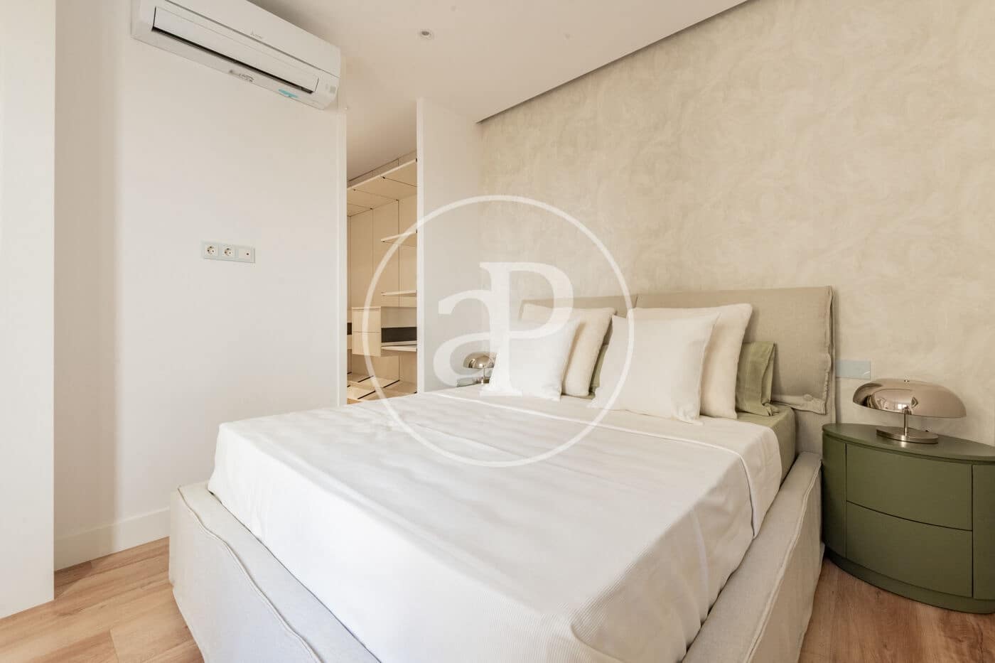 2 soveværelse Lejlighed til salg i Madrid by - € 1.352.000 (Ref: 9797135)