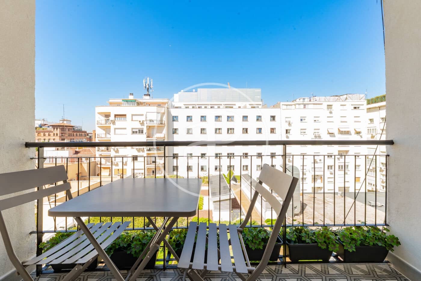 2 soveværelse Lejlighed til salg i Madrid by - € 1.352.000 (Ref: 9797135)