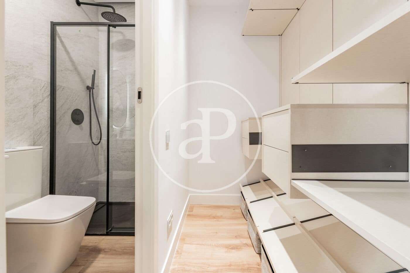 2 soveværelse Lejlighed til salg i Madrid by - € 1.352.000 (Ref: 9797135)