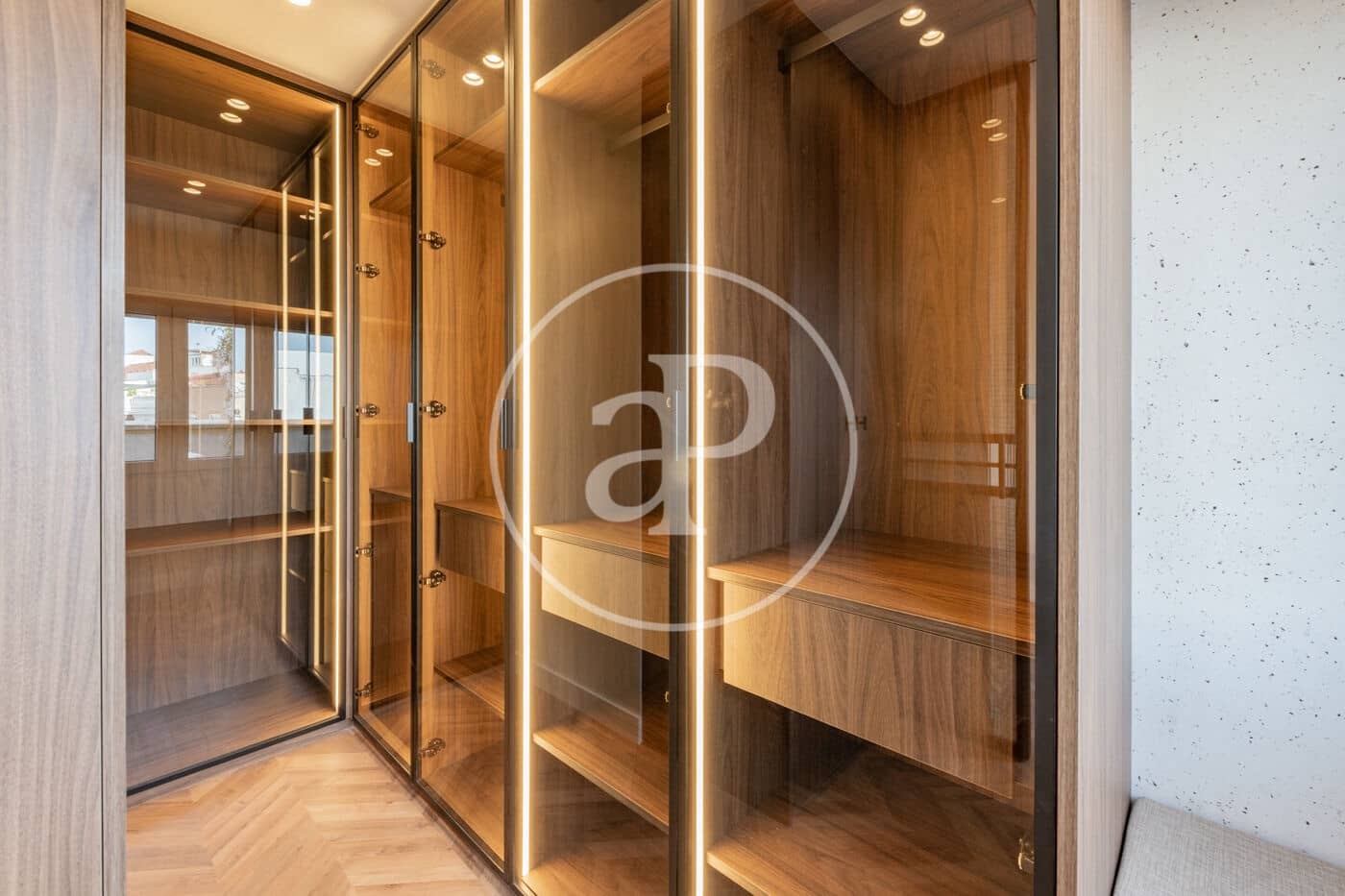 1 bedroom Apartment for sale in Madrid city - € 930,000 (Ref: 9799269)