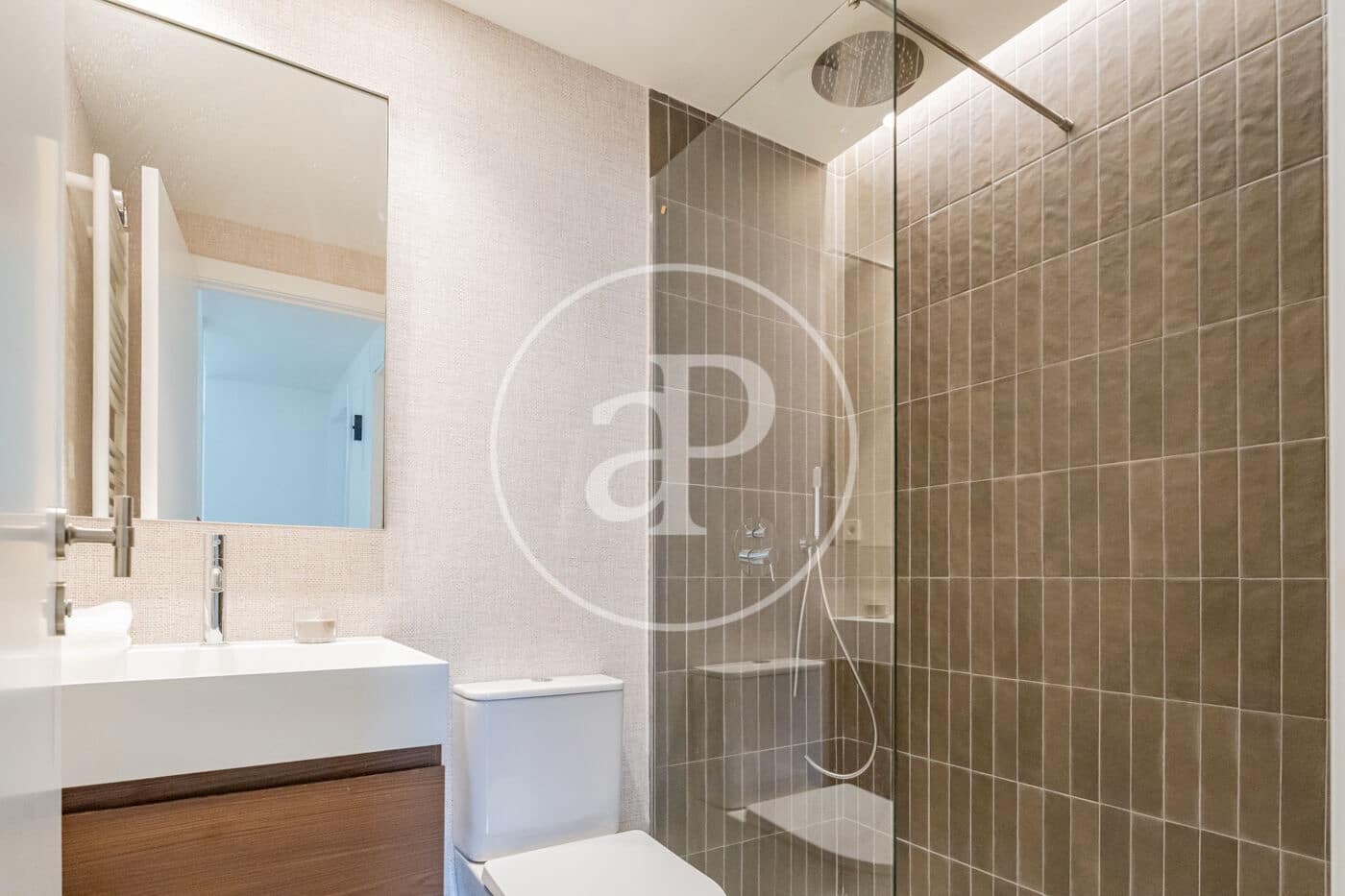 3 soveværelse Lejlighed til salg i Madrid by - € 895.000 (Ref: 9799270)