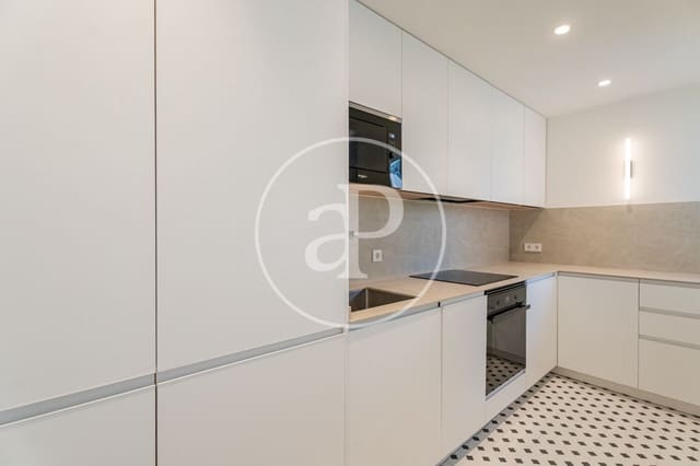 3 soveværelse Lejlighed til salg i El Viso, Madrid by - € 895.000 (Ref: 9799270)