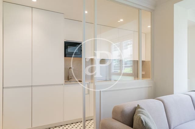 3 soveværelse Lejlighed til salg i El Viso, Madrid by - € 895.000 (Ref: 9799270)