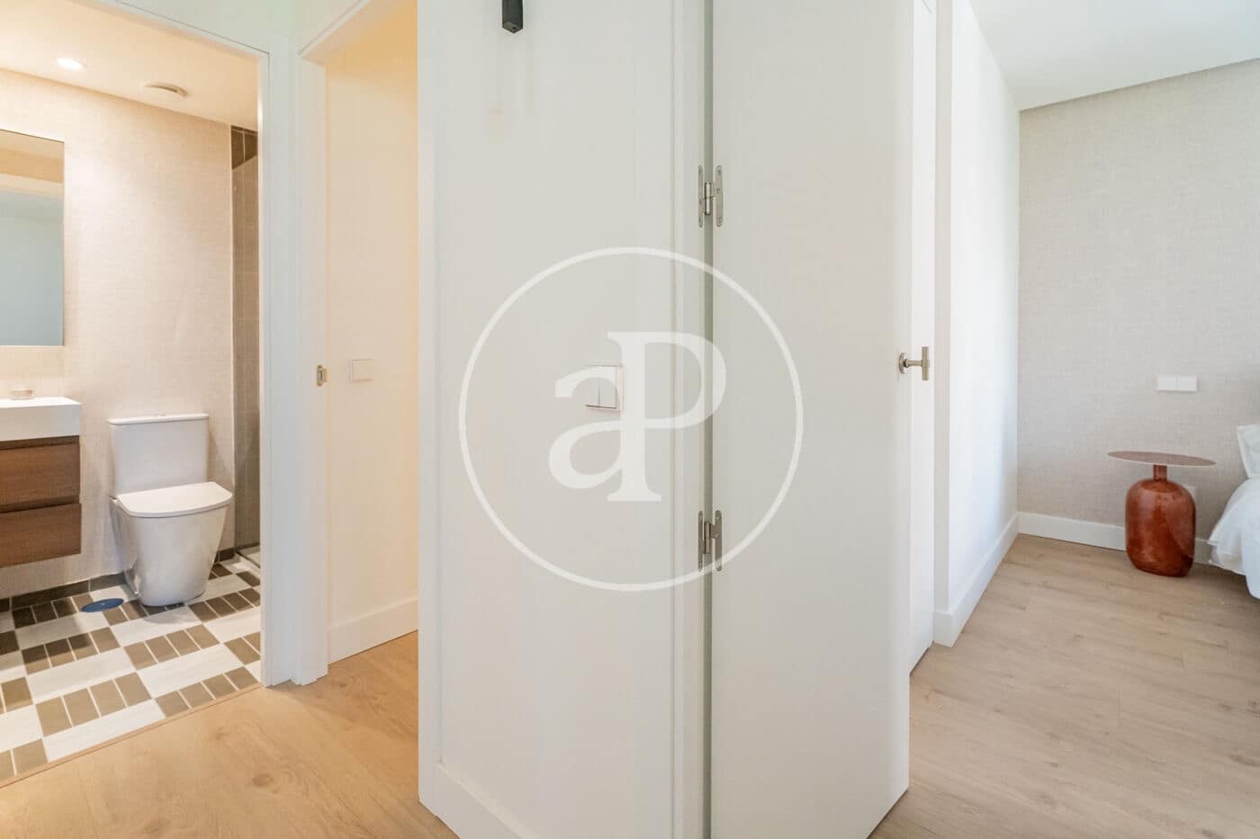 3 soveværelse Lejlighed til salg i Madrid by - € 895.000 (Ref: 9799270)