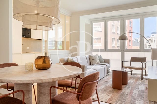 3 soveværelse Lejlighed til salg i El Viso, Madrid by - € 895.000 (Ref: 9799270)