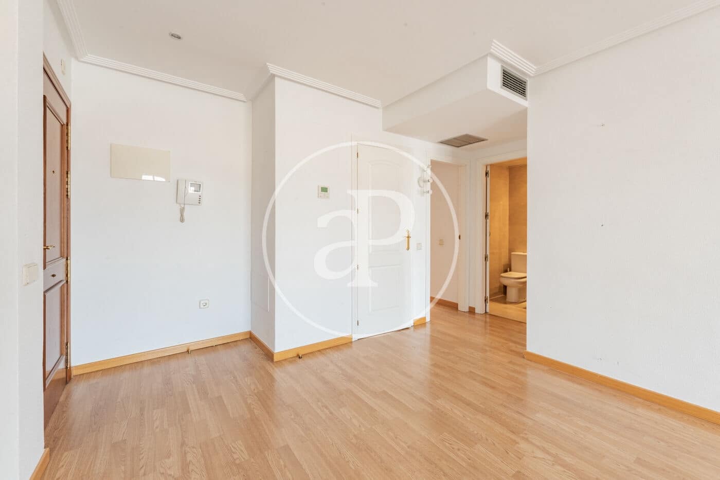 2 quarto Apartamento para arrendar em Madrid cidade - 1 900 € (Ref: 9799271)