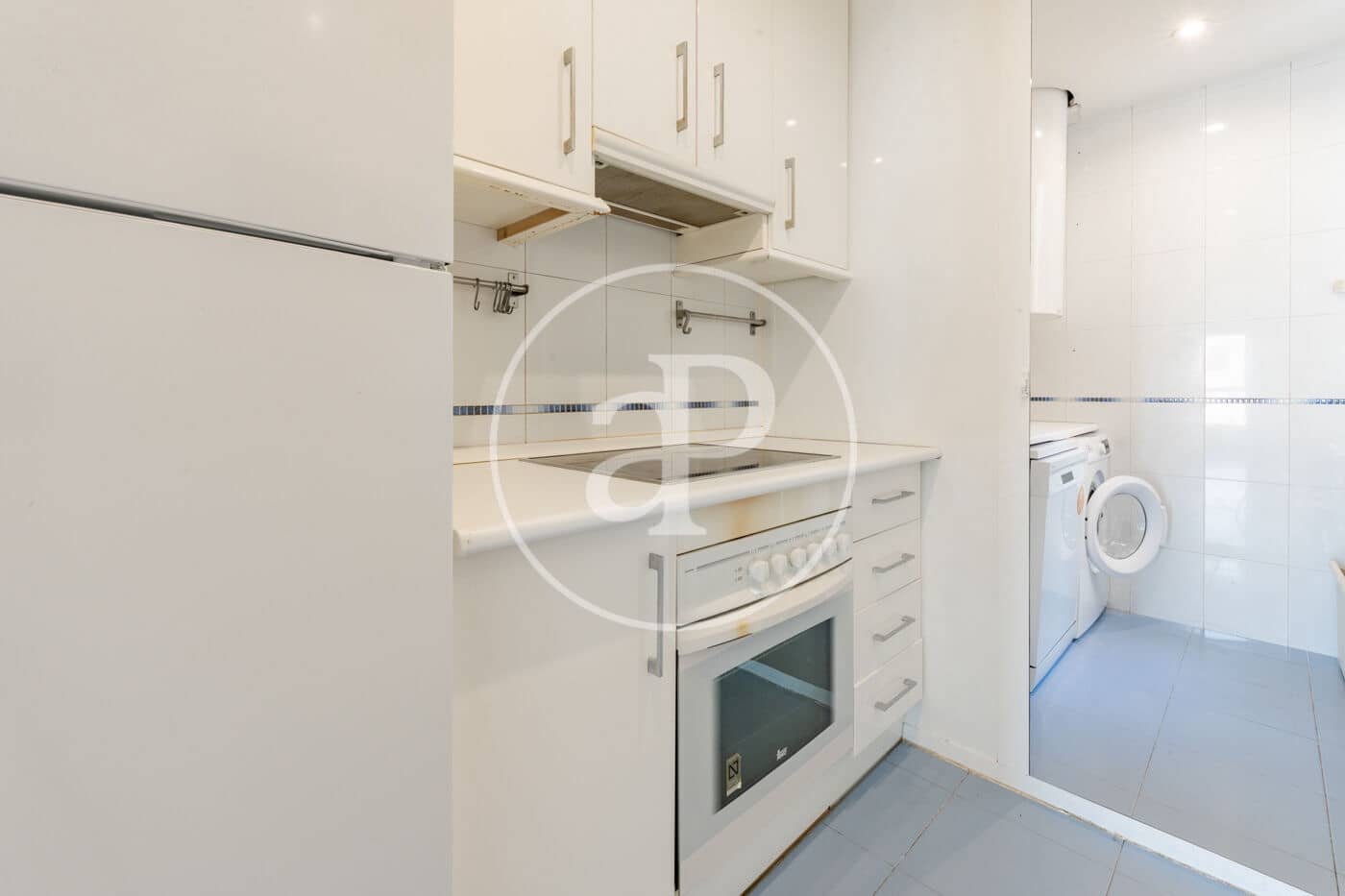 2 quarto Apartamento para arrendar em Madrid cidade - 1 900 € (Ref: 9799271)