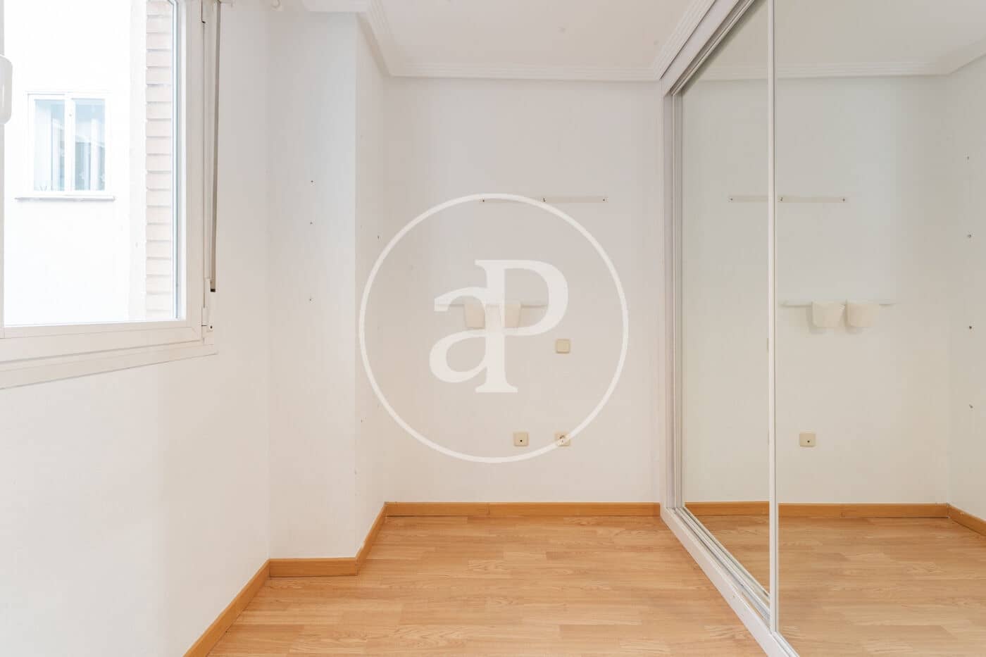 2 quarto Apartamento para arrendar em Madrid cidade - 1 900 € (Ref: 9799271)