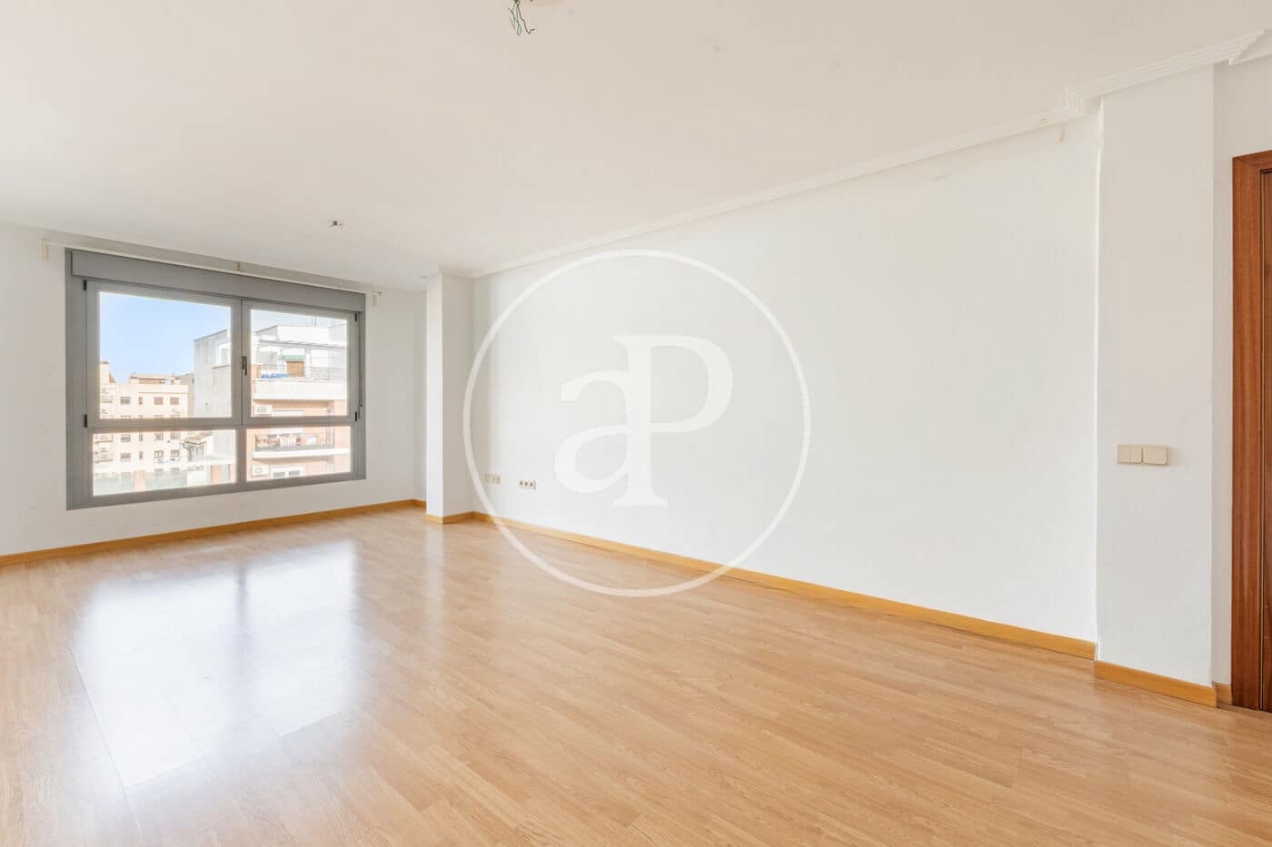 2 quarto Apartamento para arrendar em Madrid cidade - 1 900 € (Ref: 9799271)