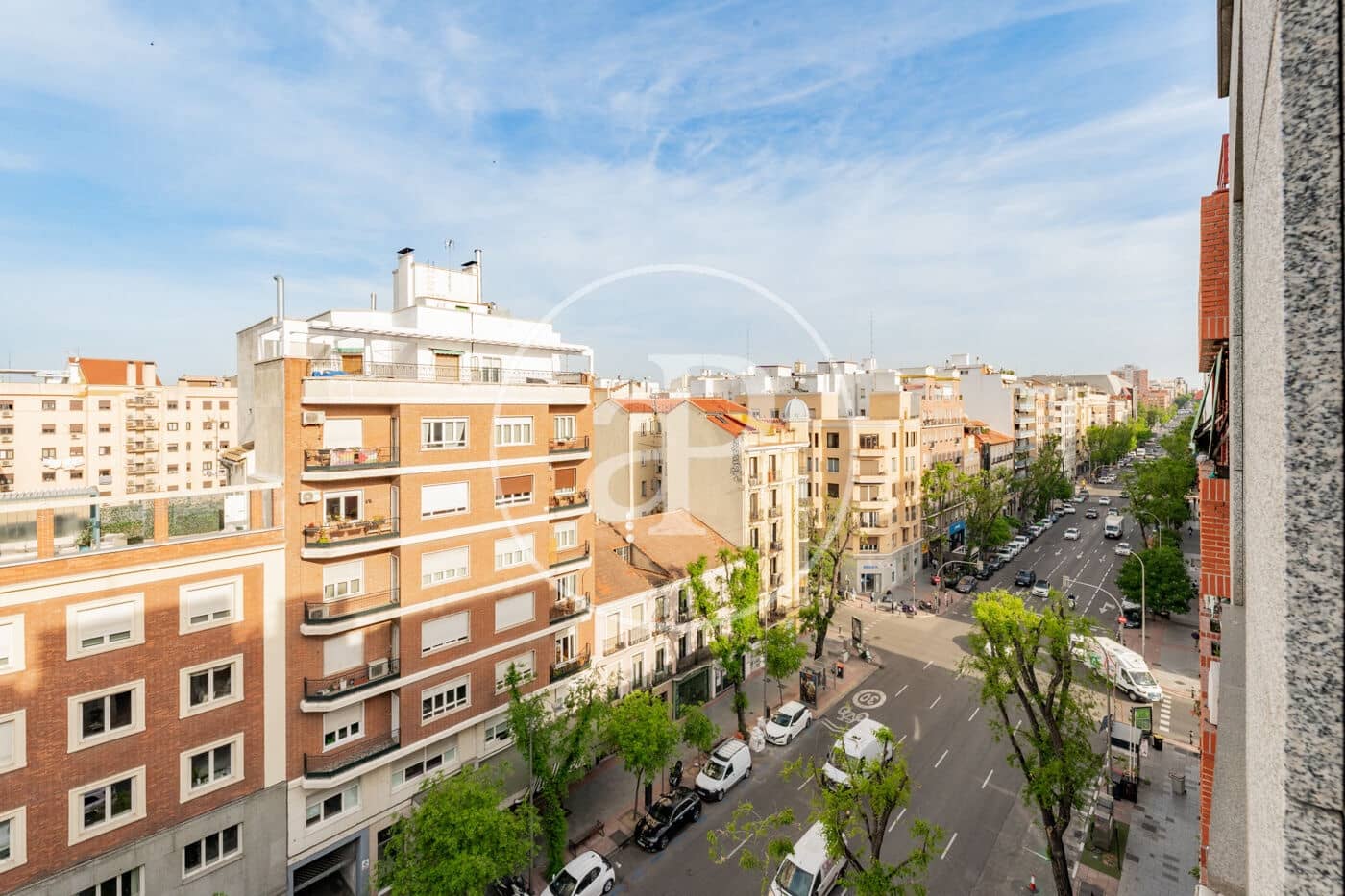 2 quarto Apartamento para arrendar em Madrid cidade - 1 900 € (Ref: 9799271)