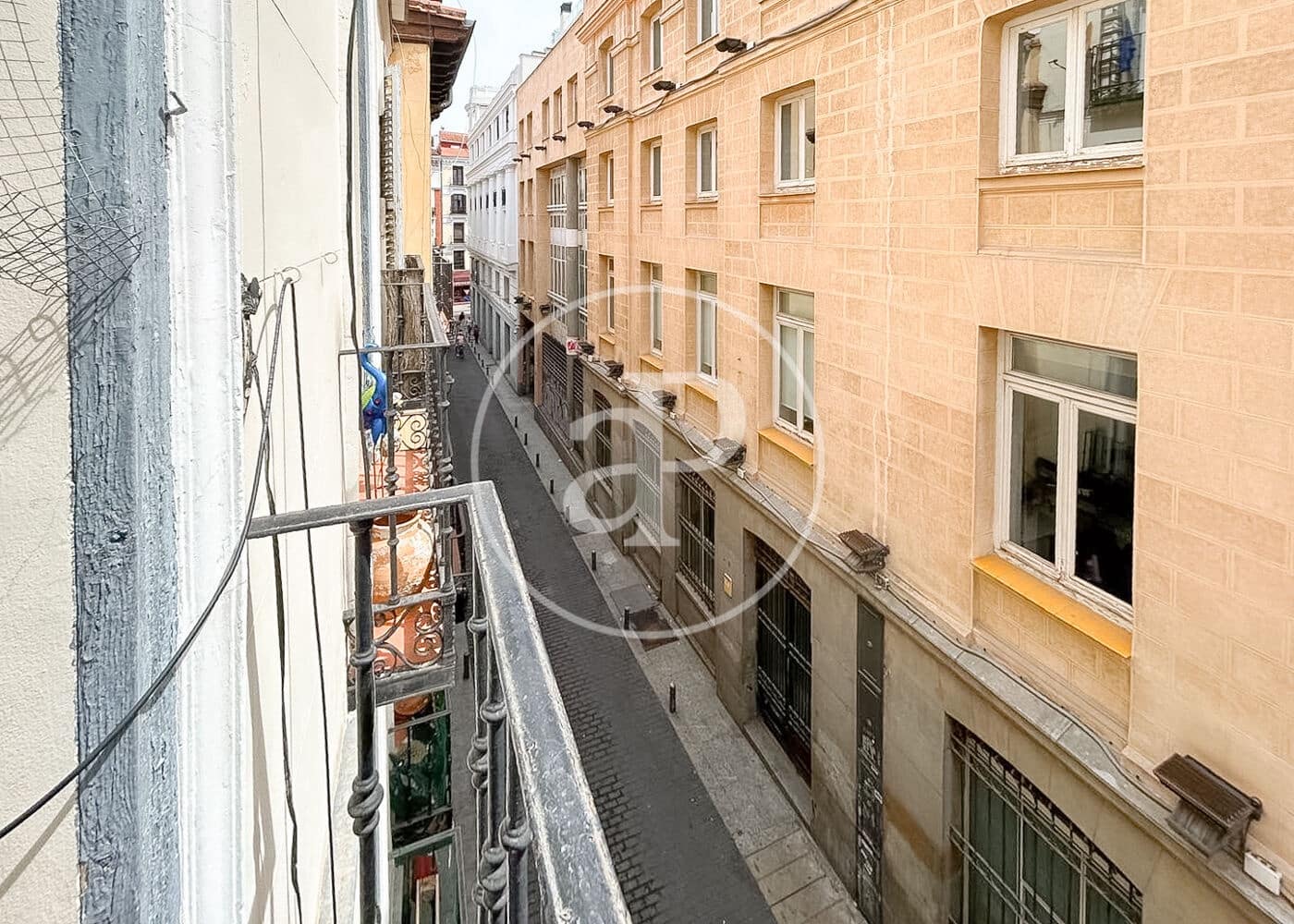 Apartamento de 1 habitación en Madrid ciudad en alquiler - 2.000 € (Ref: 9799273)