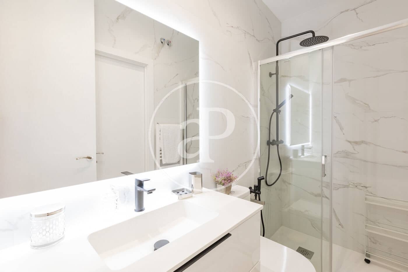 3 bedroom Apartment for sale in Madrid city - € 1,800,000 (Ref: 9804303)
