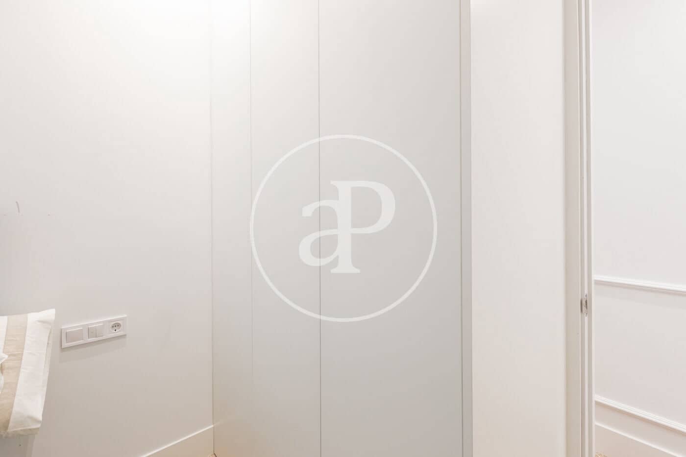 3 bedroom Apartment for sale in Madrid city - € 1,800,000 (Ref: 9804303)