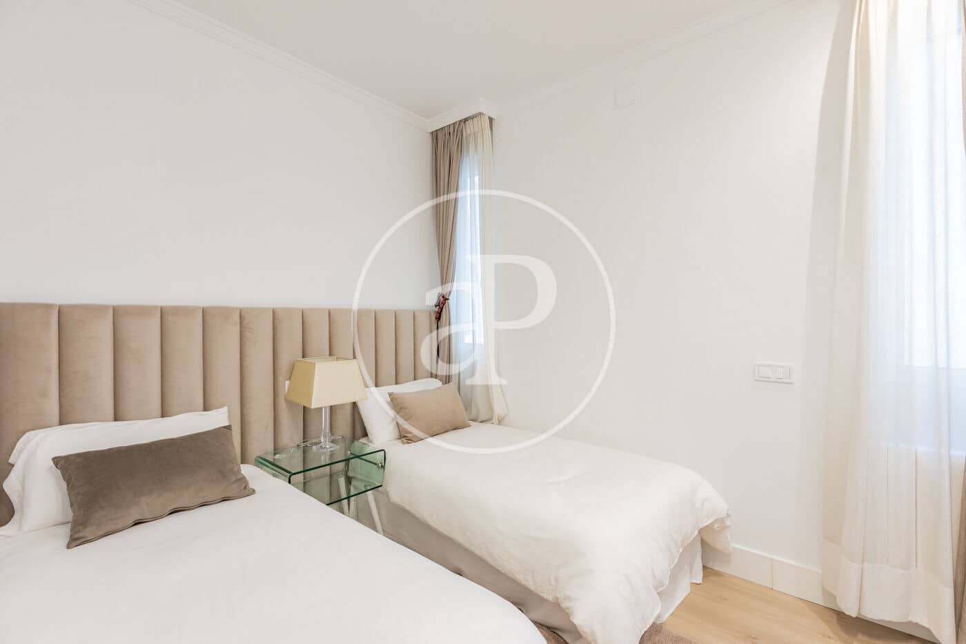 3 bedroom Apartment for sale in Madrid city - € 1,800,000 (Ref: 9804303)