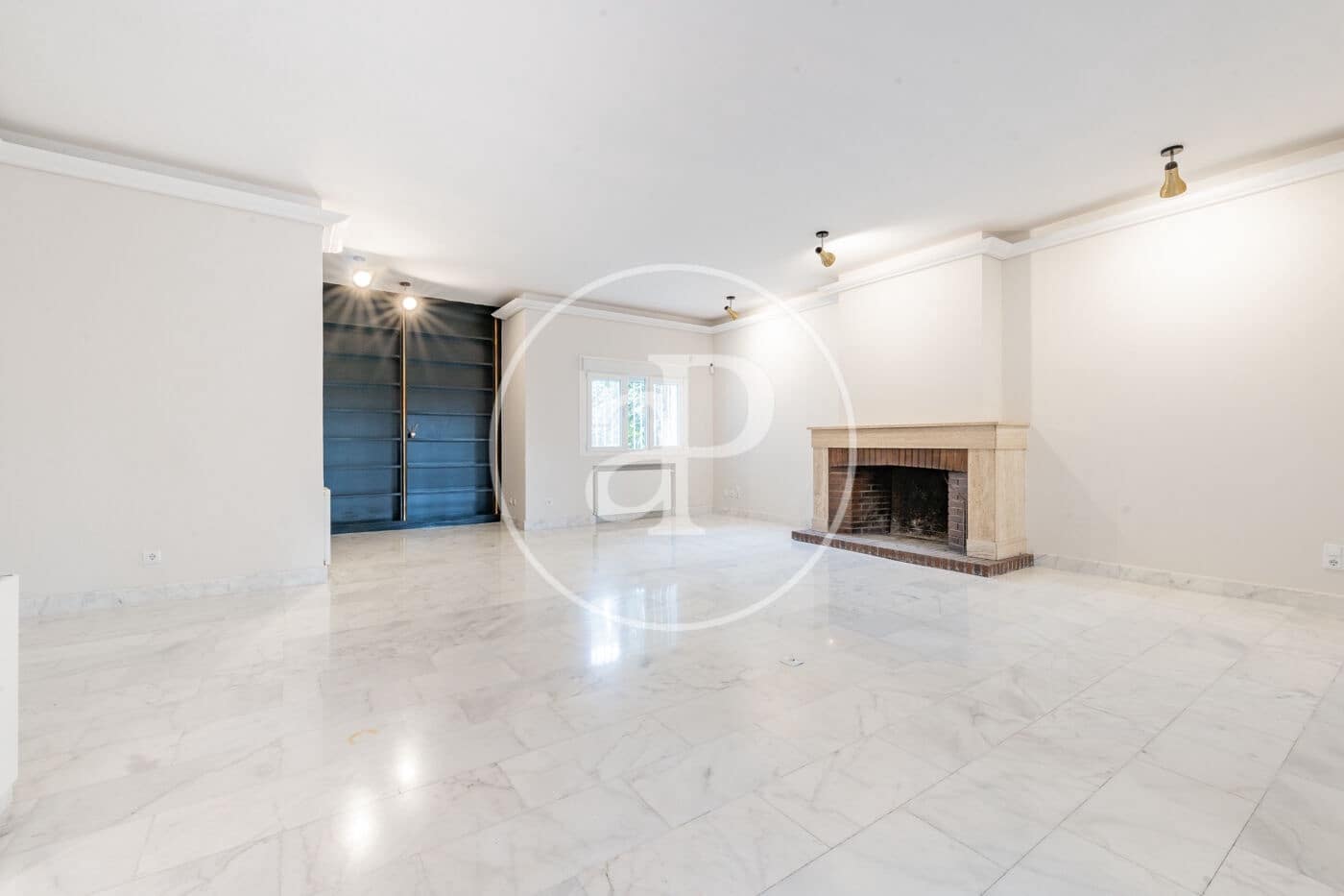 6 bedroom Villa for sale in Madrid city - € 4,500,000 (Ref: 9804304)