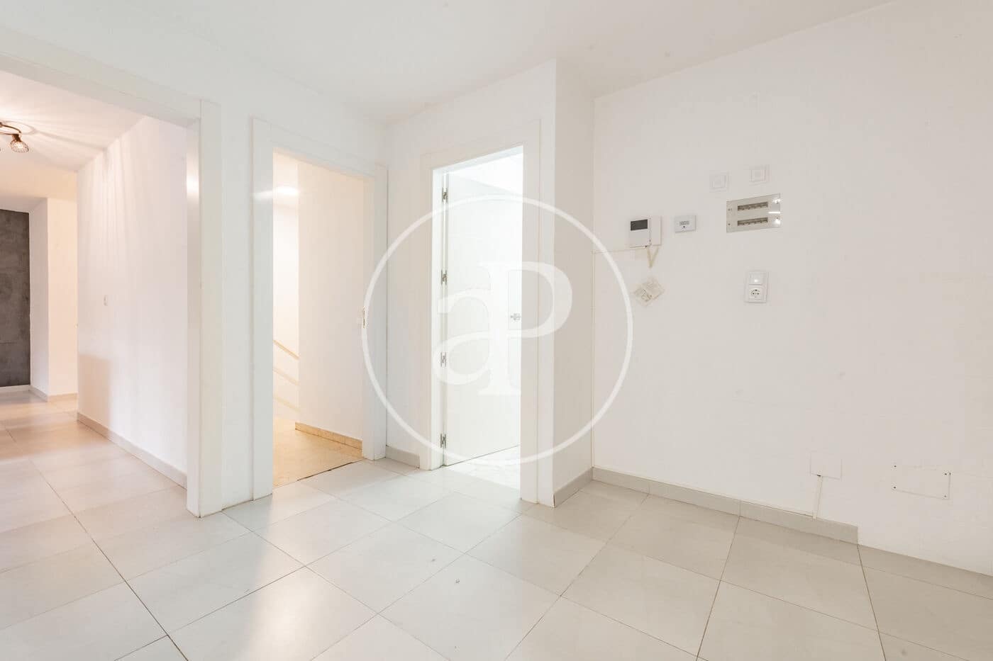 6 bedroom Villa for sale in Madrid city - € 4,500,000 (Ref: 9804304)